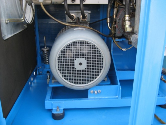 Compressore a vite Compair Demag 50 hp - Plastin Gold